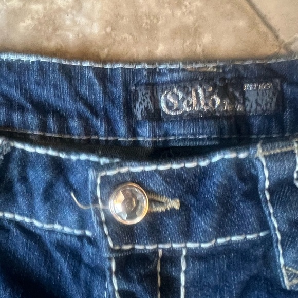 Cello ladies long shorts five pocket style, intricate embellishments size 11 - Picture 11 of 15